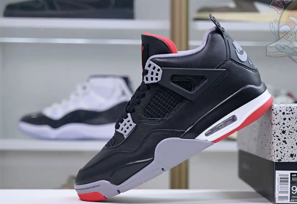 Air Jordan 4